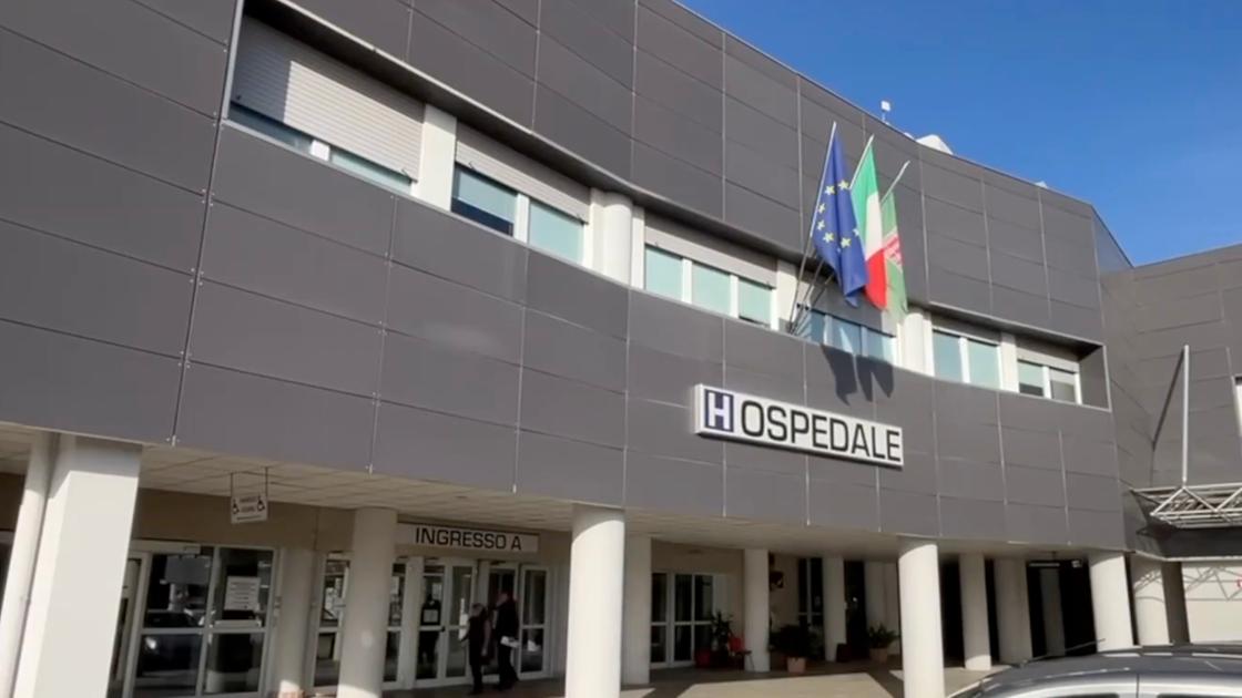 Sanità in “ferie”, proteste via social: “Così saltano le visite di controllo” Sanità in “ferie”, proteste via social: “Così saltano le visite di controllo”