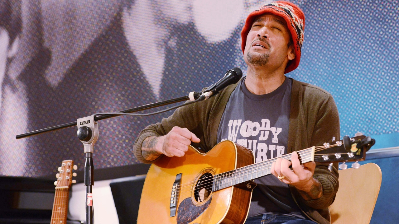 Ben Harper, in una foto di repertorio, sarà in concerto a Villa Bertelli. Un'altra estate di grande musica in Versilia Ben Harper, in una foto di repertorio, sarà in concerto a Villa Bertelli. Un'altra estate di grande musica in Versilia