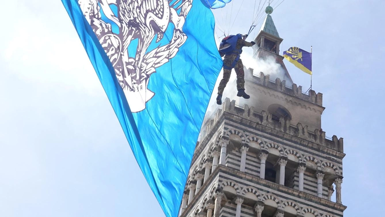 In piazza Duomo l’omaggio al reggimento, nell’anniversario di Case Grizzano "Ricordiamo il sacrificio e il valore di chi ha combattuto per la nostra libertà".