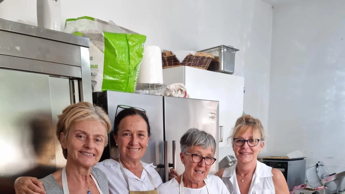 All’Agriturismo ’Alla vecchia scuola’ di Castoglio, frazione della Valle di Rossano a Zeri vanno in scena pranzi e cene... All’Agriturismo ’Alla vecchia scuola’ di Castoglio, frazione della Valle di Rossano a Zeri vanno in scena pranzi e cene...