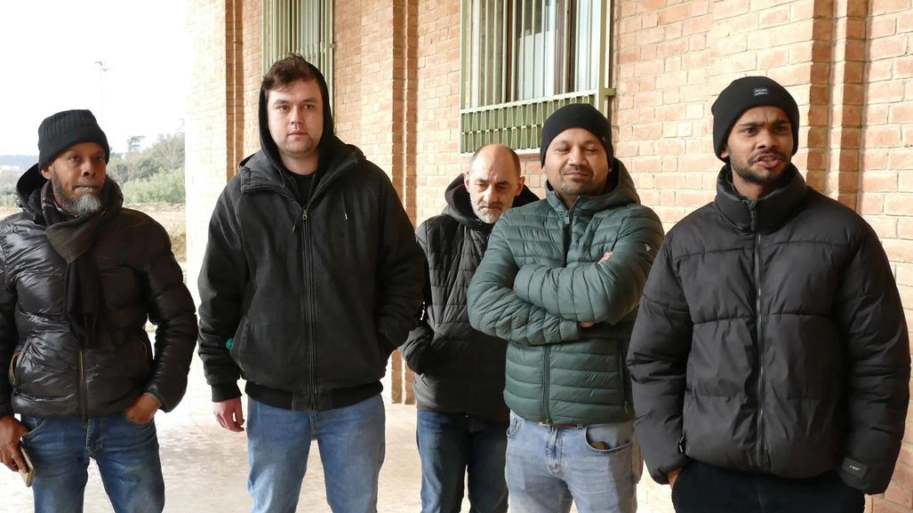 Lavoratoro Hsg durante l’incontro in prefettura ad Arezzo Lavoratoro Hsg durante l’incontro in prefettura ad Arezzo