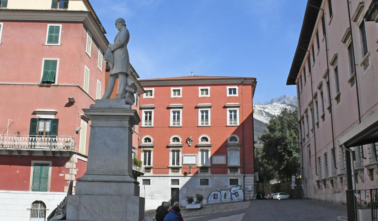 Palazzo Rosso: al via il cantiere. Un’altra area nevralgica blindata Palazzo Rosso: al via il cantiere. Un’altra area nevralgica blindata