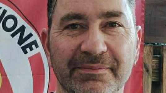 "Non c’è necessità di abbattere i tigli: i marciapiedi di via Romana a Staggia Senese hanno tra l’altro l’ampiezza giusta... "Non c’è necessità di abbattere i tigli: i marciapiedi di via Romana a Staggia Senese hanno tra l’altro l’ampiezza giusta...