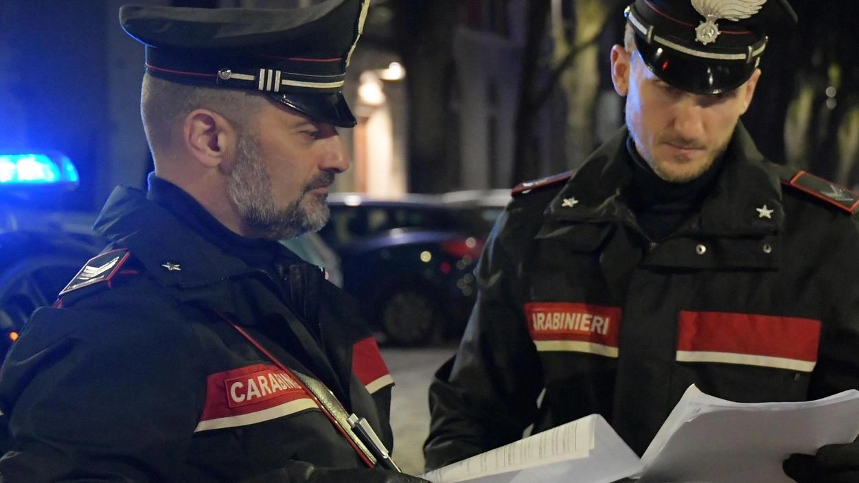 Moglie e marito dopo il fatto sono rientrate nel negozio ed hanno avvertito le forze dell’ordine: oggi presenteranno la denuncia Moglie e marito dopo il fatto sono rientrate nel negozio ed hanno avvertito le forze dell’ordine: oggi presenteranno la denuncia