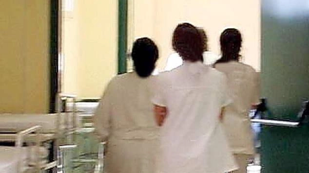 A luglio Tessa Nardini aveva lamentato il trattamento all’ospedale "Mio padre, immunodepresso, abbandonato al Pronto soccorso". Raccomandata dei legali del nosocomio e l’ira del sindaco Alessandrini . . A luglio Tessa Nardini aveva lamentato il trattamento all’ospedale "Mio padre, immunodepresso, abbandonato al Pronto soccorso". Raccomandata dei legali del nosocomio e l’ira del sindaco Alessandrini . .
