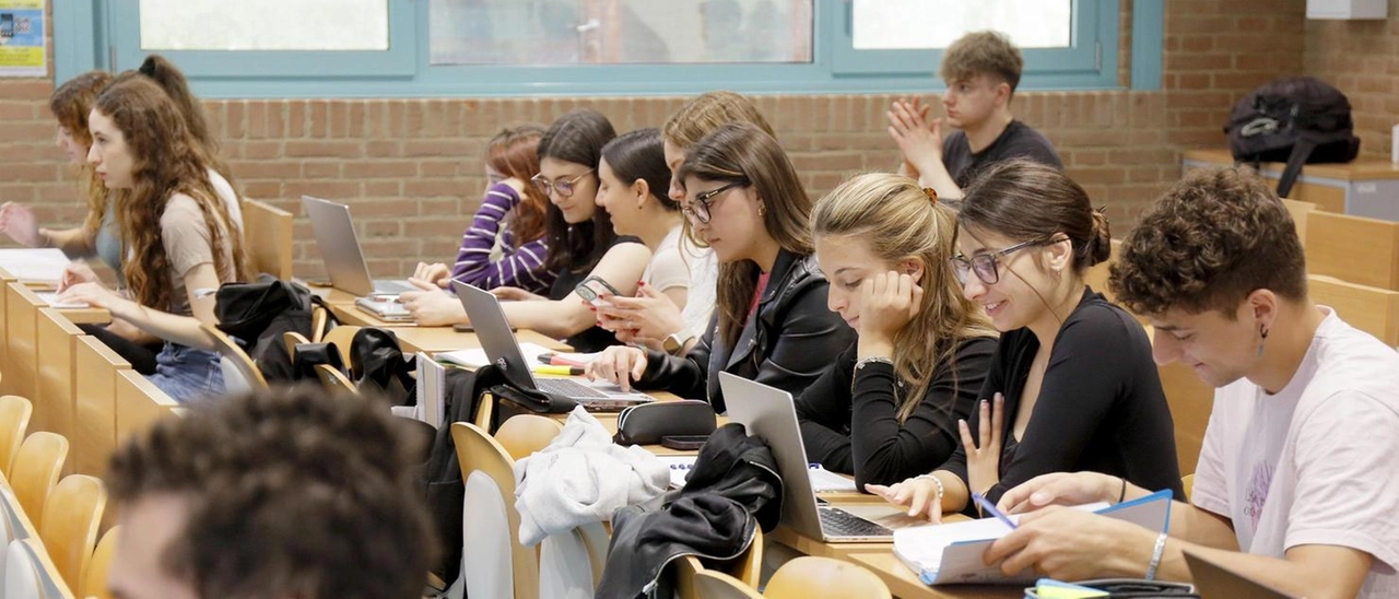 Il corso di laurea. Unione tra Ingegneria e Biotecologie per le scienze della vita