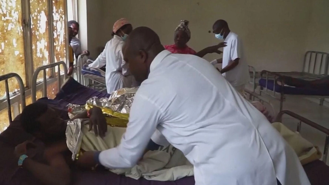 Nelle ultime settimane una misteriosa malattia ha causato decine di morti nella Repubblica Democratica del Congo Nelle ultime settimane una misteriosa malattia ha causato decine di morti nella Repubblica Democratica del Congo