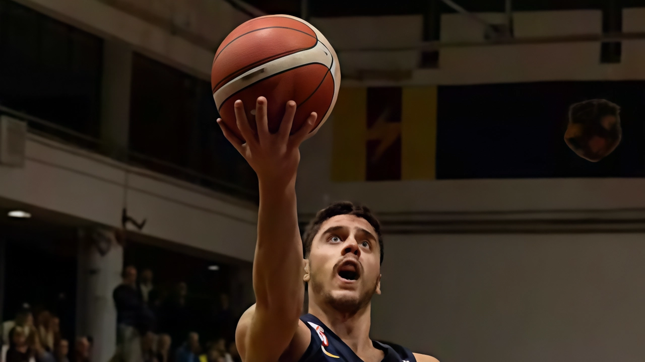 Tutto facile per gli Herons che aprono come meglio non si poteva il tour de force . Tutto facile per gli Herons che aprono come meglio non si poteva il tour de force .
