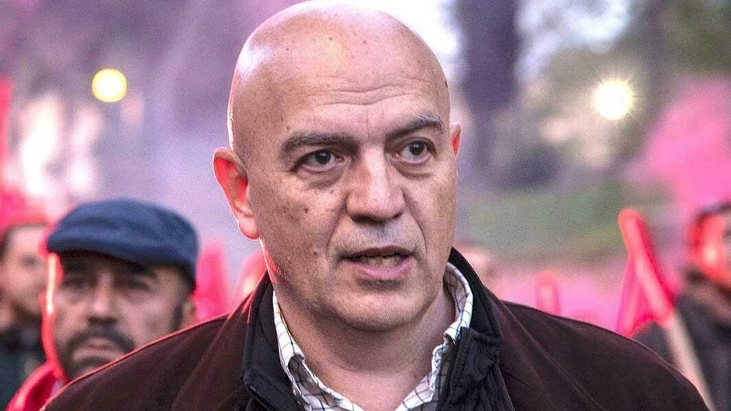 Marco Rizzo sarà ospite giovedì per una cena-dibattito a numero chiuso che si terrà a Colle presso Porta Nuova Marco Rizzo sarà ospite giovedì per una cena-dibattito a numero chiuso che si terrà a Colle presso Porta Nuova