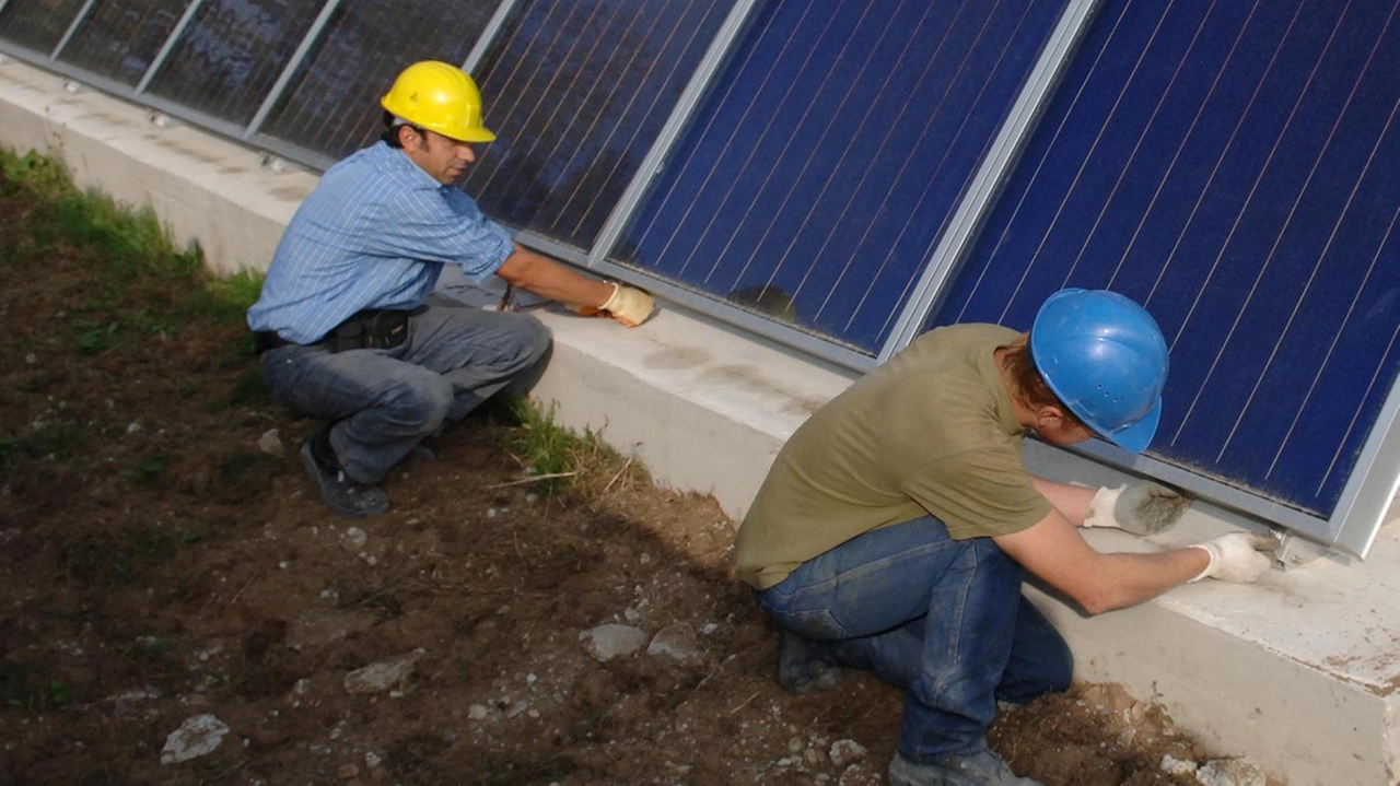 Negato l’impianto fotovoltaico. I pannelli abbagliano gli uccelli. C’è il no definitivo del Comune