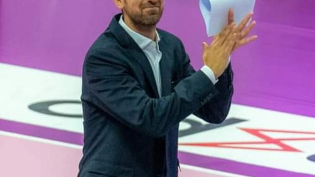 FOLIGNO L’allenatore folignate Daniele Santarelli sempre più in alto nel mondo della pallavolo femminile mondiale. L’ultima perla che va... FOLIGNO L’allenatore folignate Daniele Santarelli sempre più in alto nel mondo della pallavolo femminile mondiale. L’ultima perla che va...