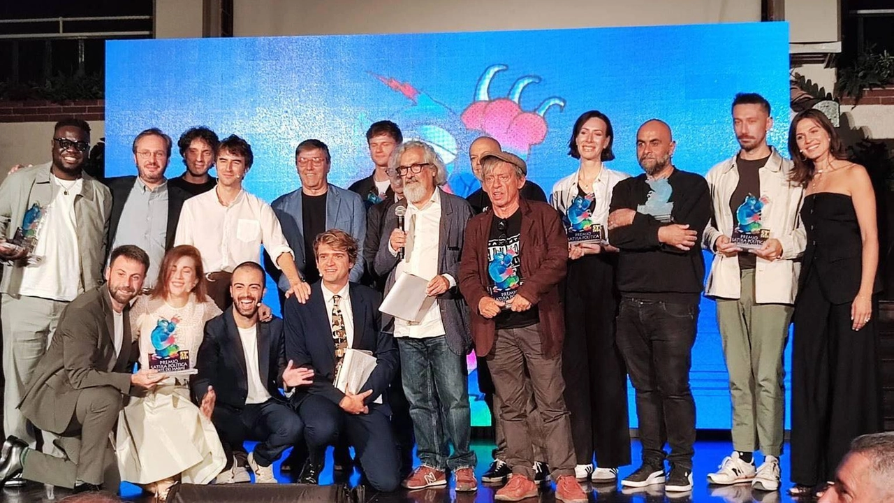 L’edizione 2024 del Premio Satira Politica con tutti gli ospiti in Capannina L’edizione 2024 del Premio Satira Politica con tutti gli ospiti in Capannina