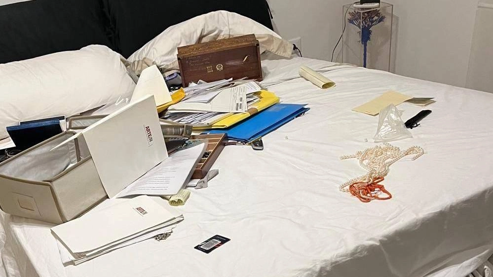 "Avevo scelto di vivere in Versilia per la sua tranquillità: mi sono entrati in casa nonostante avessi chiuso la porta... "Avevo scelto di vivere in Versilia per la sua tranquillità: mi sono entrati in casa nonostante avessi chiuso la porta...