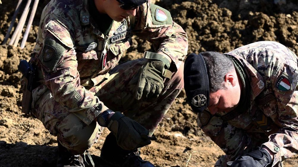 Gli artificeri dell’Esercito domani faranno brillare nella cava Cassiana Nord la bomba trovata a Empoli Dalle 11 alle 19 l’accesso sarà interdetto