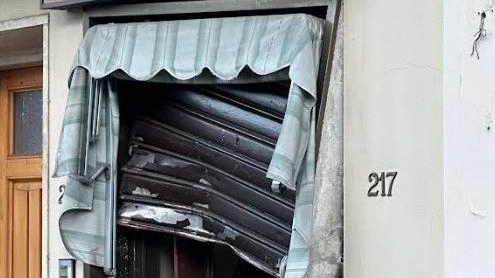 Una petizione per chiedere un consiglio comunale straordinario sulla sicurezza a Vernio. Dopo la "spaccata" notturna alla vetrina della...