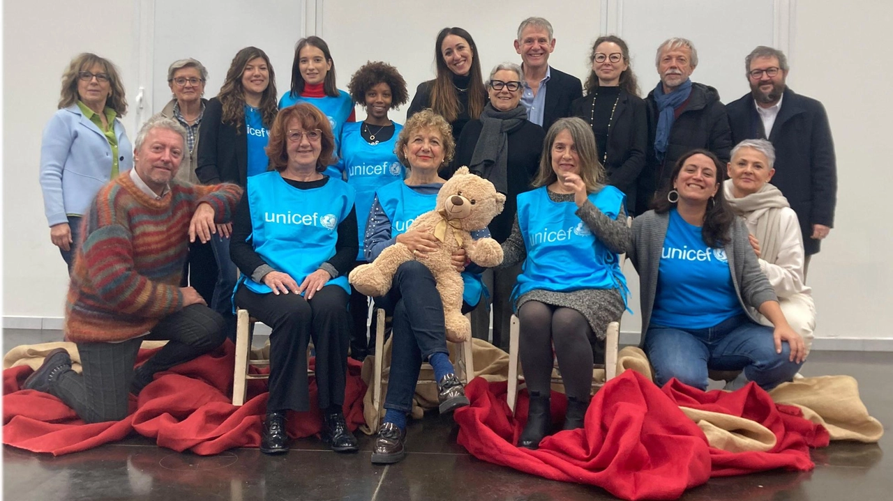 Uno spettacolo per denunciare una piaga che affligge 12 milioni di ragazze Uno spettacolo per denunciare una piaga che affligge 12 milioni di ragazze