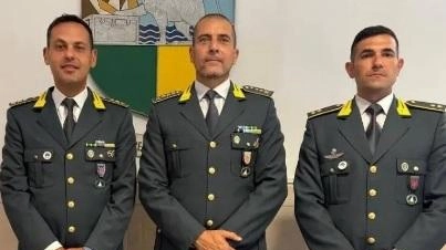 Passaggio di testimone, dopo tre anni il tenente colonello Matteo Giardi lascia il comando del gruppo di Viareggio Passaggio di testimone, dopo tre anni il tenente colonello Matteo Giardi lascia il comando del gruppo di Viareggio