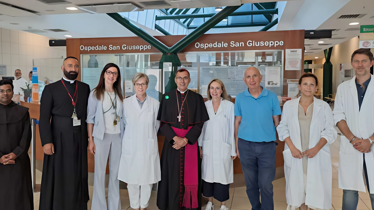 L’arcivescovo di Firenze ospite all’ospedale San Giuseppe celebra la messa nella cappella e visita i reparti L’arcivescovo di Firenze ospite all’ospedale San Giuseppe celebra la messa nella cappella e visita i reparti