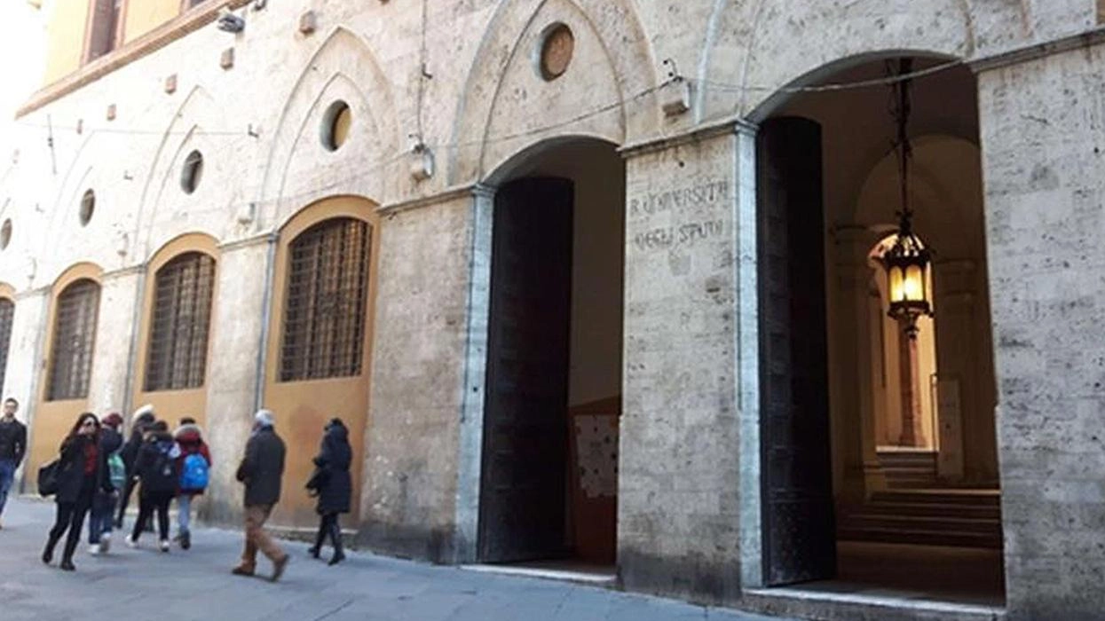Mercoledì 4 dicembre agli Intronati la presentazione del libro autobiografico. L’Università e le istituzioni, la politica e la famiglia: il viaggio di una vita. Mercoledì 4 dicembre agli Intronati la presentazione del libro autobiografico. L’Università e le istituzioni, la politica e la famiglia: il viaggio di una vita.
