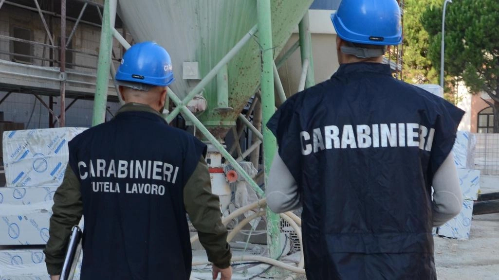 In azione i carabinieri dell’Ispettorato del lavoro In azione i carabinieri dell’Ispettorato del lavoro