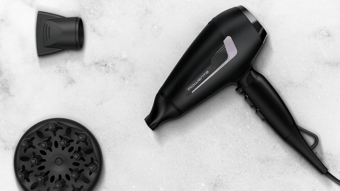 sconto shock su questo asciugacapelli professionale tecnologia ionica e motore potente a metà prezzo 54 da Lanazione.it sconto shock su questo asciugacapelli professionale tecnologia ionica e motore potente a metà prezzo 54