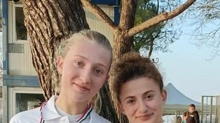 Canottieri Pontedera trionfa ai Campionati Italiani di canottaggio: due ori e due bronzi confermano l'eccellenza del sodalizio granata nel panorama nazionale del remo. Canottieri Pontedera trionfa ai Campionati Italiani di canottaggio: due ori e due bronzi confermano l'eccellenza del sodalizio granata nel panorama nazionale del remo.