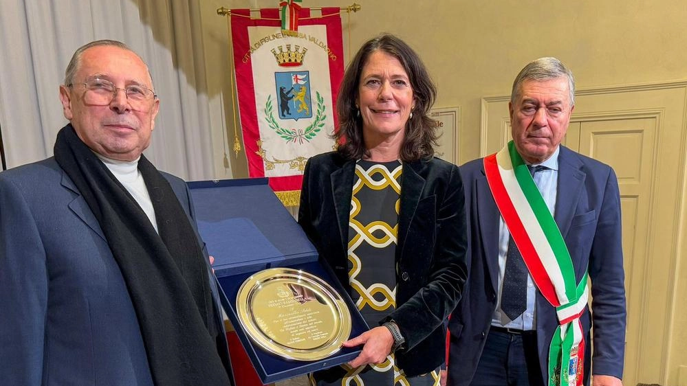 A Marinella Soldi, ex presidente Rai e vertice alla Bbc è stato consegnato il premio Bambagella del Comune di Figline e Incisa A Marinella Soldi, ex presidente Rai e vertice alla Bbc è stato consegnato il premio Bambagella del Comune di Figline e Incisa