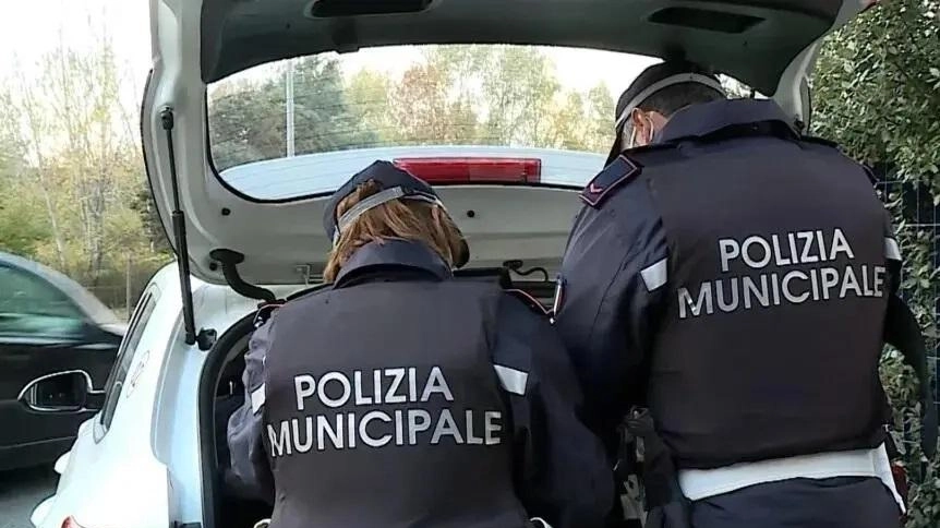 La polizia municipale di Camaiore La polizia municipale di Camaiore