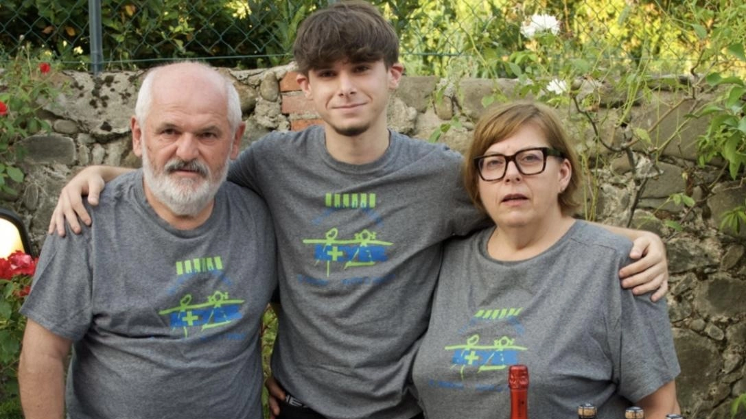 Luigi, Alessandra e Giulio Ulivieri durante la cena a favore della Fondazione Ospedale Meyer di Firenze Luigi, Alessandra e Giulio Ulivieri durante la cena a favore della Fondazione Ospedale Meyer di Firenze