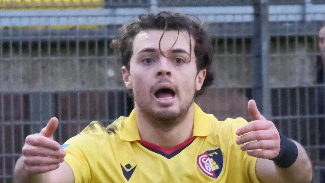 Cresce la curiosità e, da parte di alcuni, un po’ di perplessità, intorno al nuovo Siena Fc versione 2025/26. La... Cresce la curiosità e, da parte di alcuni, un po’ di perplessità, intorno al nuovo Siena Fc versione 2025/26. La...