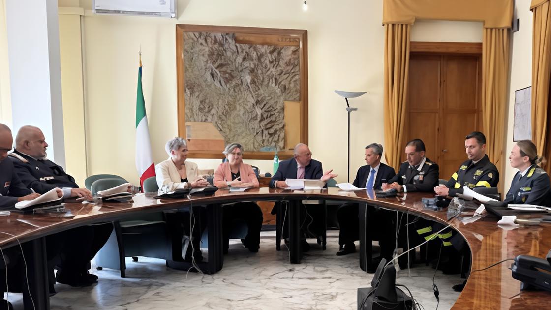 Comitato per la sicurezza in Prefettura. Zone rosse nel mirino, quindici espulsioni Comitato per la sicurezza in Prefettura. Zone rosse nel mirino, quindici espulsioni