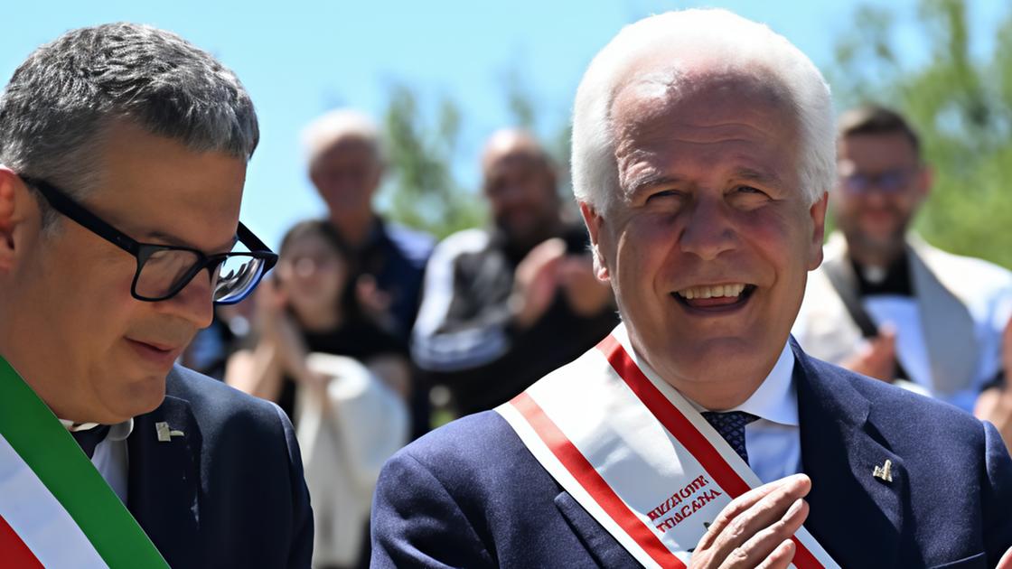 Nuovo parcheggio da Lanazione.it nuovo parcheggio pubblico a poppi inaugurata l area a badia san fedele giani libera il centro dalle auto