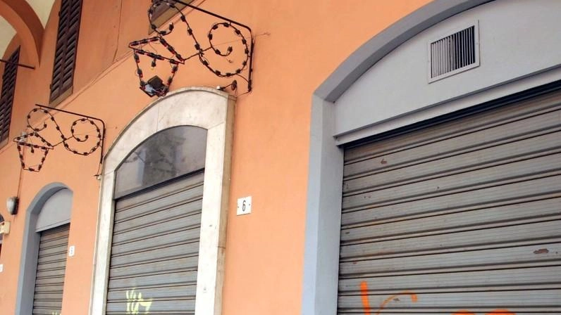 Continua la agonia dei negozi al dettaglio, foto di archivio