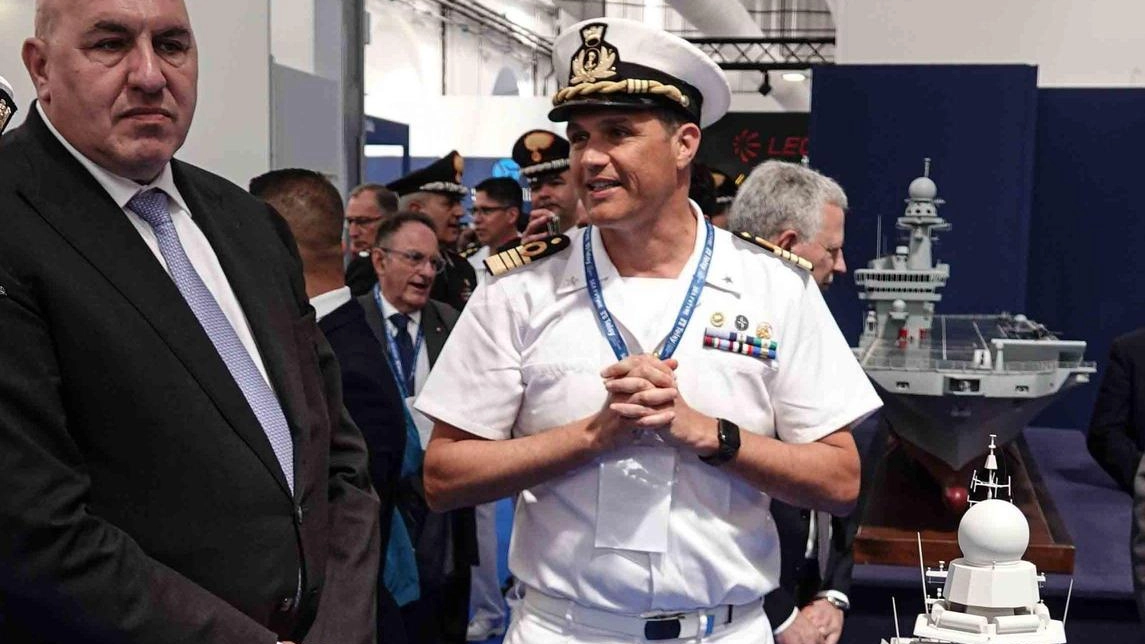 La pressante richiesta della “Rete spezzina pace e disarmo” al presidente della Liguria e ai sindaci e consiglieri del territorio. La rassegna è in programma in Arsenale dal 29 settembre al 2 ottobre. La pressante richiesta della “Rete spezzina pace e disarmo” al presidente della Liguria e ai sindaci e consiglieri del territorio. La rassegna è in programma in Arsenale dal 29 settembre al 2 ottobre.