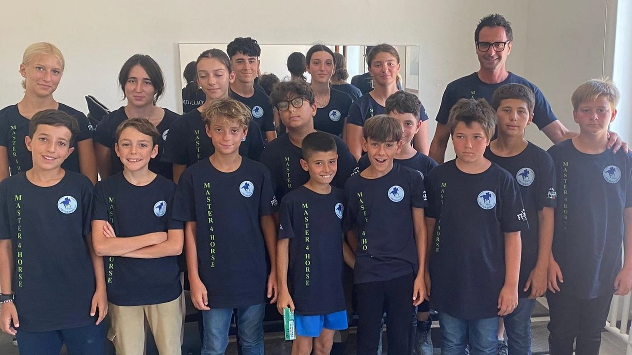 I ragazzi che hanno partecipato al corso I ragazzi che hanno partecipato al corso