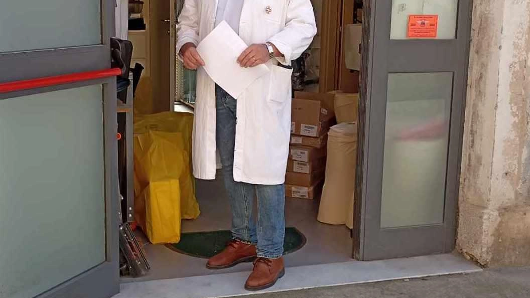 Il paradosso: chi ha bisogno non riesce a raggiungere il Ctos in via Ghiacciaia . Il paradosso: chi ha bisogno non riesce a raggiungere il Ctos in via Ghiacciaia .