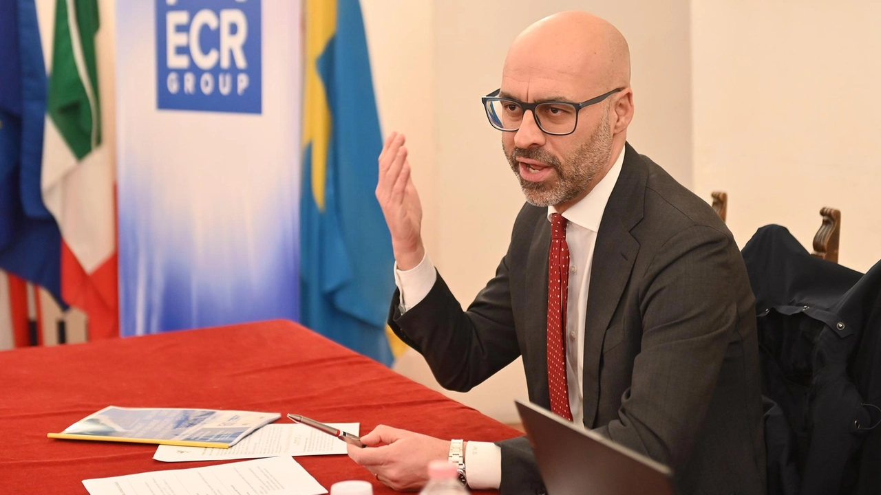 Marco Squarta è un parlamentare europeo Fa parte dell’ufficio di presidenza del Gruppo dei. Conservatori e Riformisti Europei Marco Squarta è un parlamentare europeo Fa parte dell’ufficio di presidenza del Gruppo dei. Conservatori e Riformisti Europei