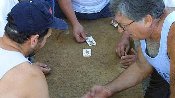 Un momento di una precedente edizione del torneo di morra Un momento di una precedente edizione del torneo di morra