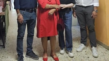 In totale sono coinvolti 141 alunni. Resta invariato l’orario delle medie. La mensa dell’infanzia comincia il 23 settembre e termina il 14 giugno. In totale sono coinvolti 141 alunni. Resta invariato l’orario delle medie. La mensa dell’infanzia comincia il 23 settembre e termina il 14 giugno.