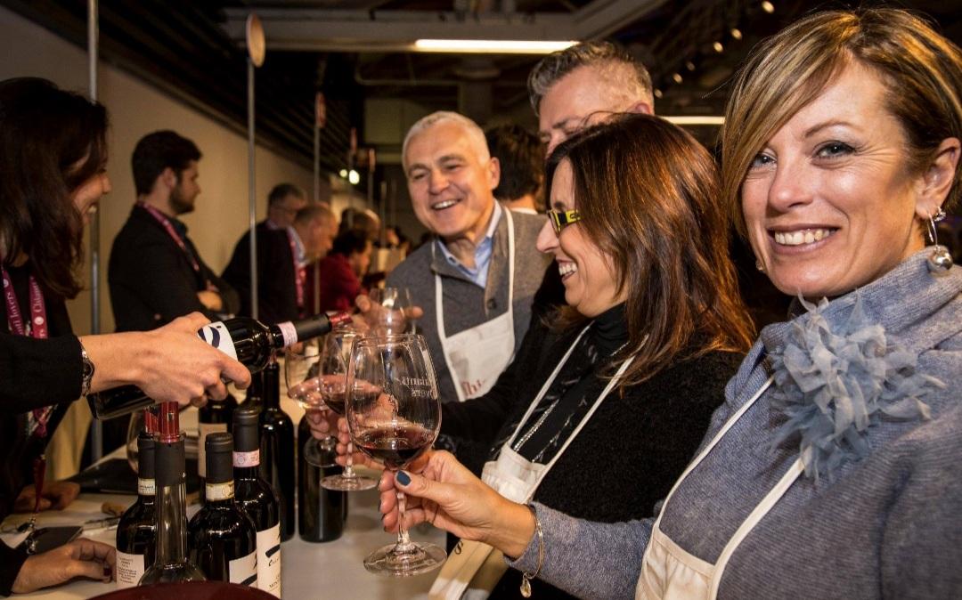 Al via la Chianti Lovers Week: una settimana di eventi tra vino, cultura e musica Al via la Chianti Lovers Week: una settimana di eventi tra vino, cultura e musica