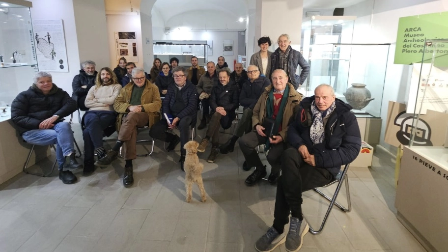 Incontro al museo per il calendario 2025 Incontro al museo per il calendario 2025