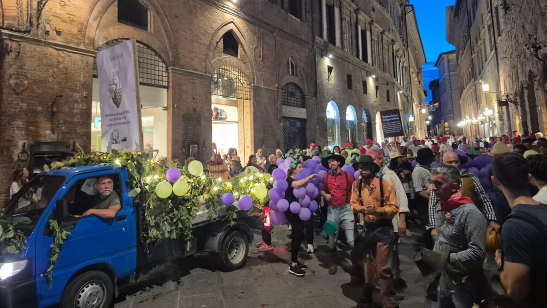 Palio, la festa dell’Oca fila come un treno