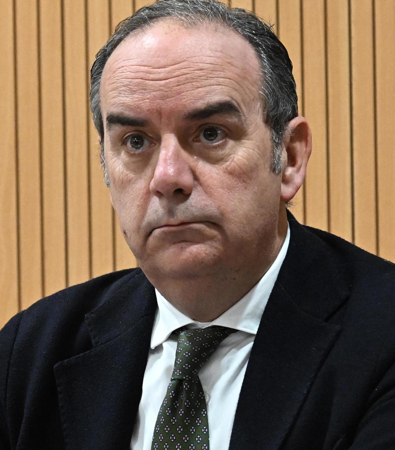 https://www.lanazione.it/image-service/view/acePublic/alias/contentid/MDVjMmEyMjItNmM5OC00/0/un-problema-molto-grave-che-non-deve-ripetersi-natale-bacchetta-la-regione-servono-risorse.jpeg
