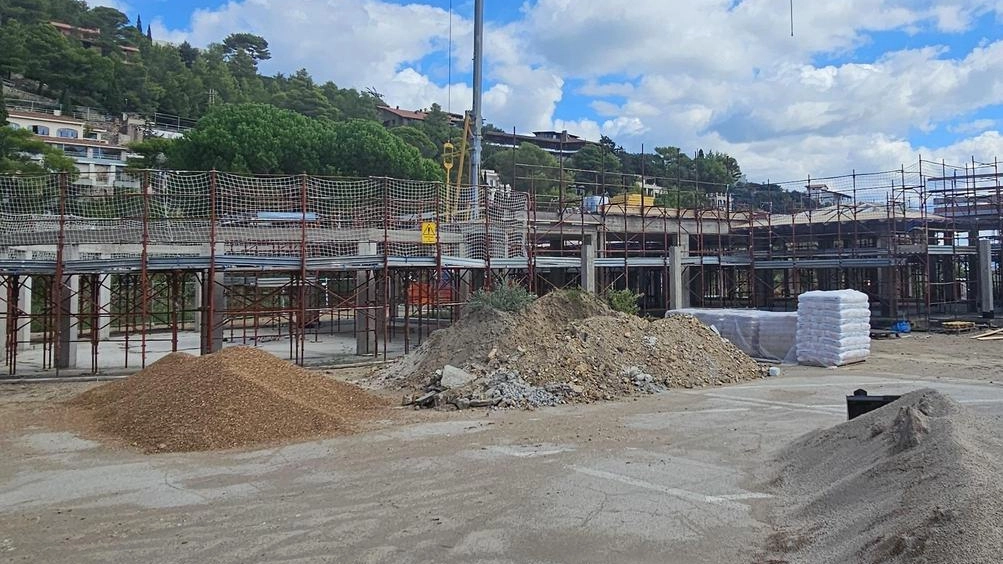 I lavori, attualmente in corso, sono iniziati il dicembre scorso e dovrebbero concludersi entro la fine del 2026 I lavori, attualmente in corso, sono iniziati il dicembre scorso e dovrebbero concludersi entro la fine del 2026