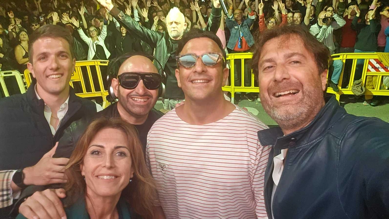 Il grande successo dell’iniziativa voluta dal Comune di Pisa grazie alla regia di Ghelardoni e Trolese "Una serata fantastica, piena di emozioni. Uno stimolo enorme per proporre altri eventi simili". Il grande successo dell’iniziativa voluta dal Comune di Pisa grazie alla regia di Ghelardoni e Trolese "Una serata fantastica, piena di emozioni. Uno stimolo enorme per proporre altri eventi simili".