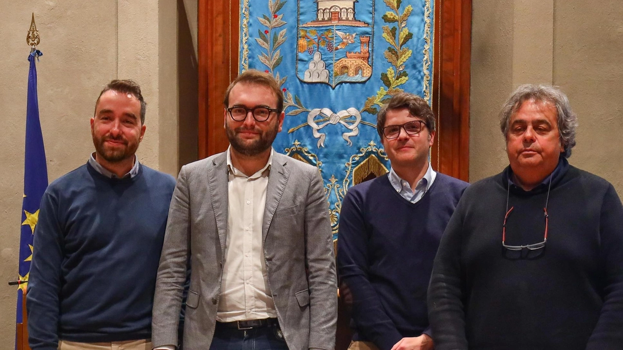 La ricca stagione teatrale è stata presentata ieri in Comune: tante le sorprese per il nuovo cartellone (Gasperini/FotocronacheGermogli) La ricca stagione teatrale è stata presentata ieri in Comune: tante le sorprese per il nuovo cartellone (Gasperini/FotocronacheGermogli)