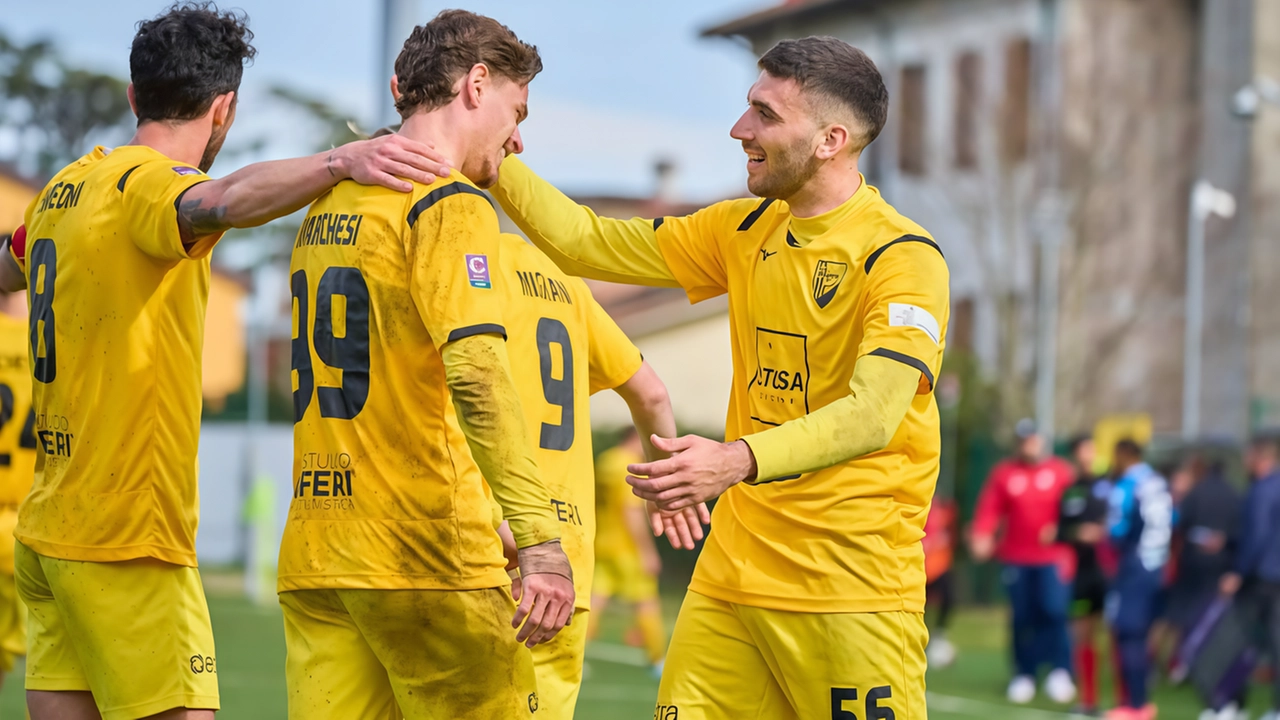La Pianese supera il Pineto e si prepara alla sfida contro il Pescara per accedere alla fase nazionale dei play off di Serie C. La Pianese supera il Pineto e si prepara alla sfida contro il Pescara per accedere alla fase nazionale dei play off di Serie C.