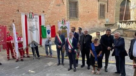 Un momento della commemorazione della strage del Duomo: la Lega punta il dito sul mancato ricordo dell’allora vescovo Ugo Giubbi