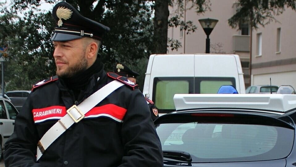 L’uomo, 86 anni, dopo essersi accorto della truffa ha presentato denuncia ai carabinieri di Spoleto