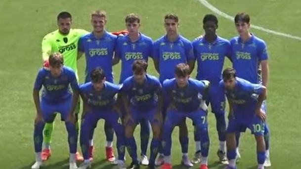 L’undici iniziale dell’Empoli Under 17 nel ritorno dei quarti di finale a Milano. In basso, mister Tonelli L’undici iniziale dell’Empoli Under 17 nel ritorno dei quarti di finale a Milano. In basso, mister Tonelli
